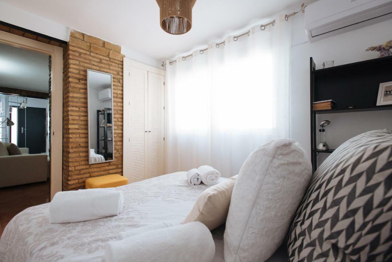 Cozy Attic With Terrace- 1Bd 1Bth- San Vicente Lägenhet Sevilla Exteriör bild