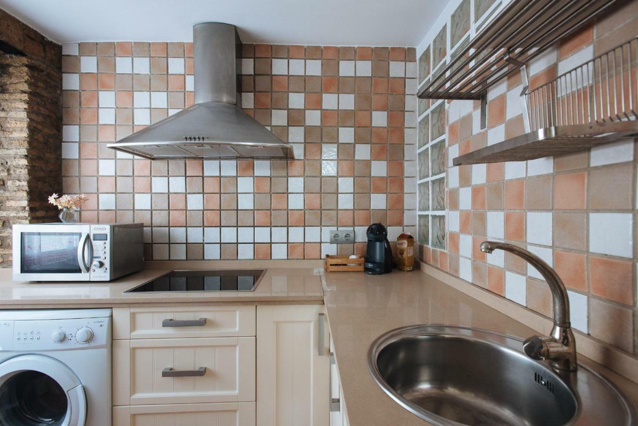 Cozy Attic With Terrace- 1Bd 1Bth- San Vicente Lägenhet Sevilla Exteriör bild