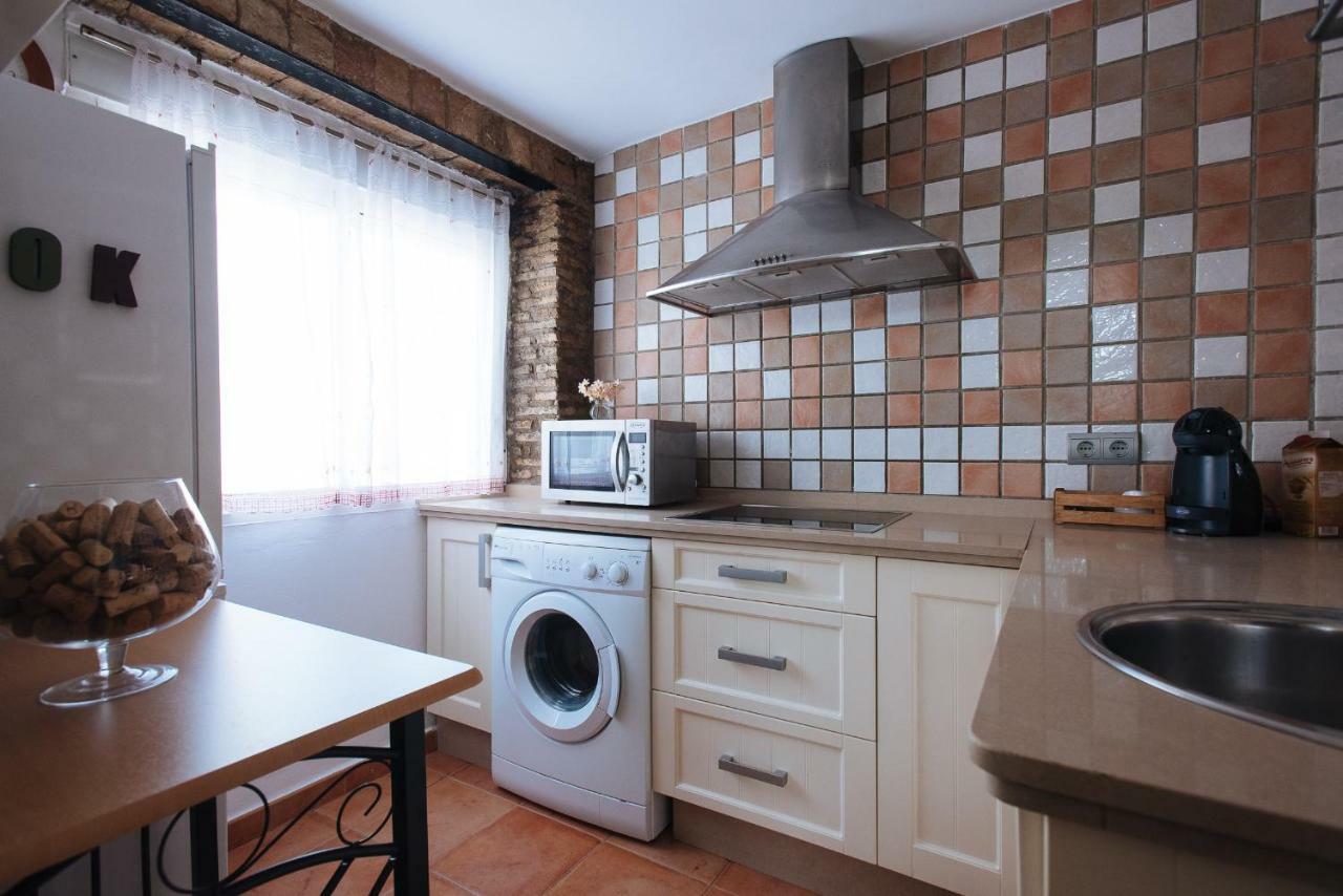 Cozy Attic With Terrace- 1Bd 1Bth- San Vicente Lägenhet Sevilla Exteriör bild