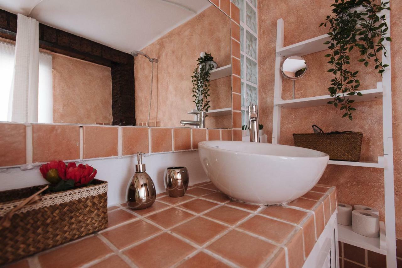 Cozy Attic With Terrace- 1Bd 1Bth- San Vicente Lägenhet Sevilla Exteriör bild