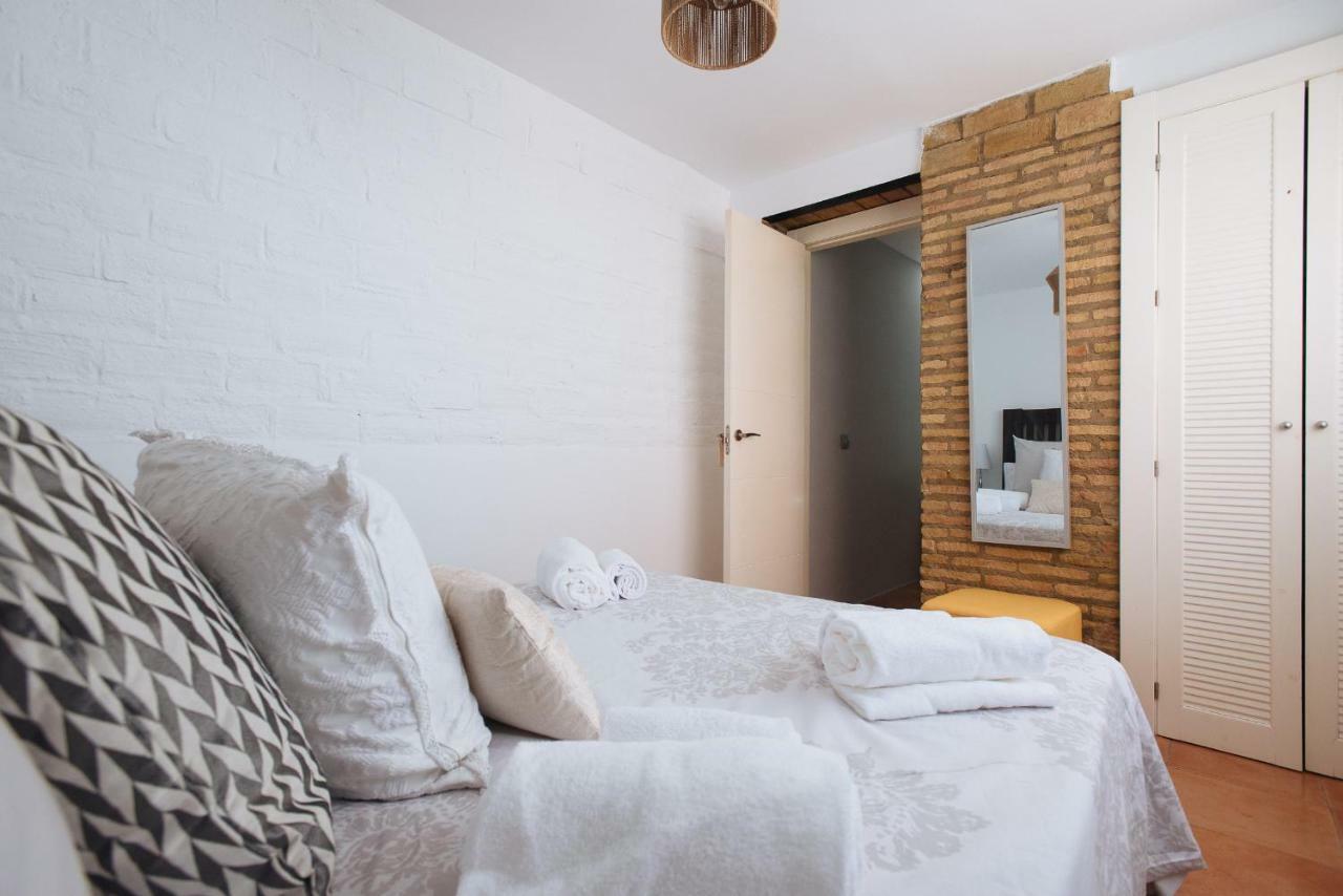 Cozy Attic With Terrace- 1Bd 1Bth- San Vicente Lägenhet Sevilla Exteriör bild